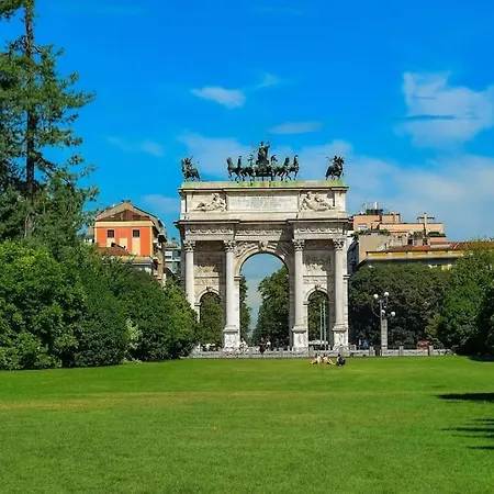 Life - Parco Sempione / Moderno * Mediolan